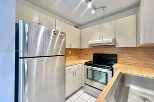 5930 W 25th Ct, Hialeah, FL 33016 - Photo 4