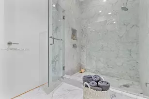 17475 Collins Ave, Sunny Isles Beach, FL 33160 - Photo 18