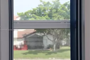 615 NW 109th Ave, Pembroke Pines, FL 33026 - Photo 4