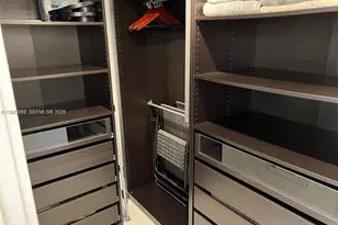 16385 Biscayne Blvd, North Miami Beach, FL 33160 - Photo 14