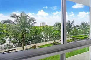 16385 Biscayne Blvd, North Miami Beach, FL 33160 - Photo 22