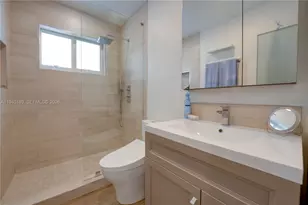421 SW 14th Ct, Fort Lauderdale, FL 33315 - Photo 8