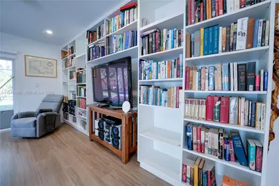 421 SW 14th Ct, Fort Lauderdale, FL 33315 - Photo 4