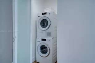 421 SW 14th Ct, Fort Lauderdale, FL 33315 - Photo 14