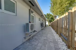 421 SW 14th Ct, Fort Lauderdale, FL 33315 - Photo 26