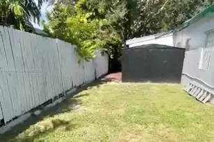 1332 NE 177th St, North Miami Beach, FL 33162 - Photo 34