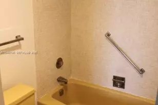 16751 NE 9th Ave, North Miami Beach, FL 33162 - Photo 16