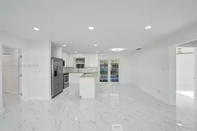 2015 N 58th Ave, Hollywood, FL 33021 - Photo 8