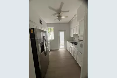 3921 N Meridian Ave #1A, Miami Beach, FL 33140 - Photo 2