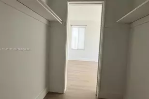 3921 N Meridian Ave, Miami Beach, FL 33140 - Photo 12