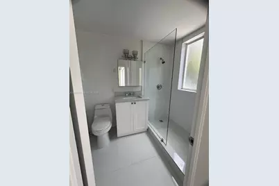 3921 N Meridian Ave #1A, Miami Beach, FL 33140 - Photo 8