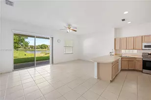 4135 Woodhill Pl, Boynton Beach, FL 33436 - Photo 6