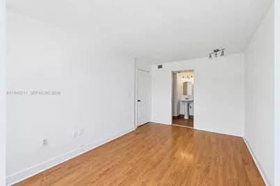 1740 NW N River Dr #614, Miami, FL 33125 - Photo 12