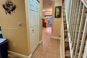 10604 NW 87th Ct, Hialeah Gardens, FL 33018 - Photo 6