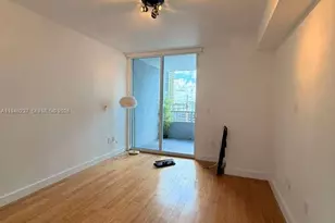 170 SE 14th St, Miami, FL 33131 - Photo 4