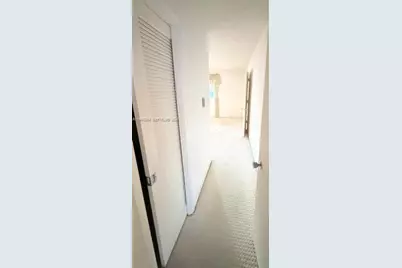 6015 NW 67th Ter, Tamarac, FL 33321 - Photo 6