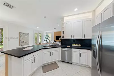 19421 Stonebrook St, Weston, FL 33332 - Photo 12