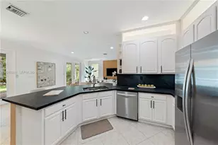 19421 Stonebrook St, Weston, FL 33332 - Photo 12