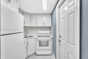 101 SE 6th Ave, Pompano Beach, FL 33060 - Photo 2