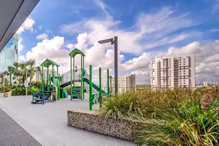 68 SE 6th St, Miami, FL 33131 - Photo 20