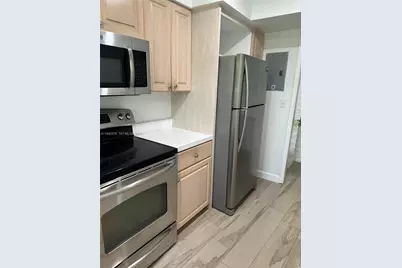60 Park Dr #B, Bal Harbour, FL 33154 - Photo 30