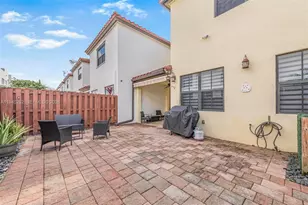 10355 NW 70th Ln, Doral, FL 33178 - Photo 28