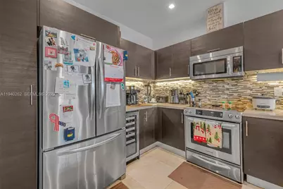 10355 NW 70th Ln #, Doral, FL 33178 - Photo 16