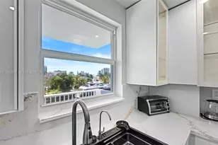 137 Golden Isles Dr, Hallandale Beach, FL 33009 - Photo 4