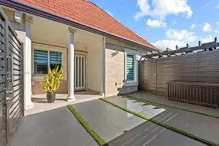 5565 NW 193rd Ln, Miami Gardens, FL 33055 - Photo 6