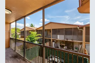 8019 NW 27th Pl, Sunrise, FL 33322 - Photo 14