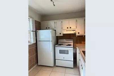 5181 W Oakland Park Blvd #110, Lauderdale Lakes, FL 33313 - Photo 12