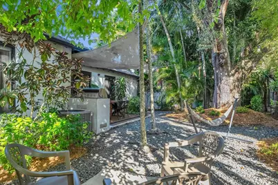 8225 NE 8th Ct, Miami, FL 33138 - Photo 34