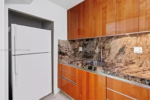 250 174th St, Sunny Isles Beach, FL 33160 - Photo 6