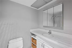 250 174th St, Sunny Isles Beach, FL 33160 - Photo 8