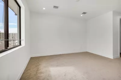 8037 NW 42nd St, Doral, FL 33166 - Photo 26