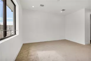 8037 NW 42nd St, Doral, FL 33166 - Photo 26