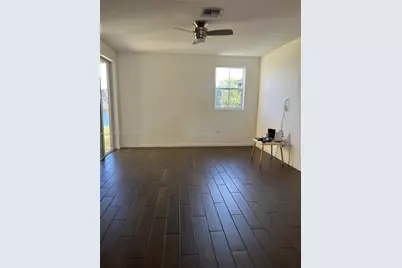 2432 SE 15th St, Homestead, FL 33035 - Photo 6