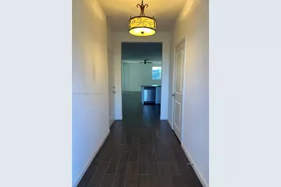 2432 SE 15th St, Homestead, FL 33035 - Photo 2