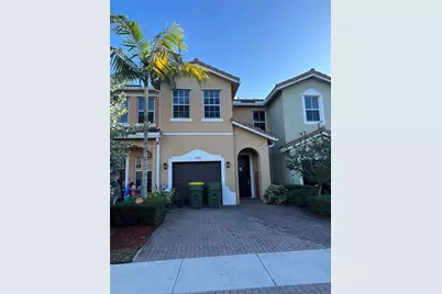 2432 SE 15th St, Homestead, FL 33035 - Photo 1