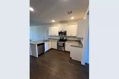 2432 SE 15th St, Homestead, FL 33035 - Photo 6