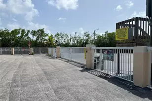 335 Bayview Ave, Key Largo, FL 33037 - Photo 38