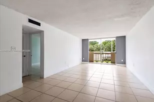 [Address not provided], North Miami, FL 33181 - Photo 12