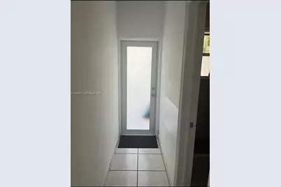 2160 Baydr #2-11, Miami Beach, FL 33141 - Photo 16