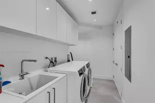 18501 Collins Ave, Sunny Isles Beach, FL 33160 - Photo 28