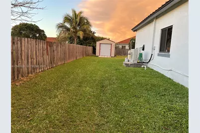 13205 SW 218th Ter, Miami, FL 33170 - Photo 12