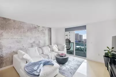 1800 N Bayshore Dr #2006, Miami, FL 33132 - Photo 4
