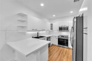 1450 Weeping Willow Way, Hollywood, FL 33019 - Photo 8