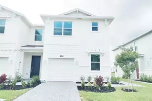 400 SE Crossoak Ln, Port Saint Lucie, FL 34984 - Photo 1