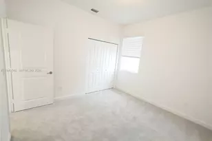 400 SE Crossoak Ln, Port Saint Lucie, FL 34984 - Photo 12