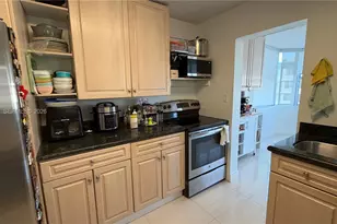16565 NE 26th Ave, North Miami Beach, FL 33160 - Photo 16